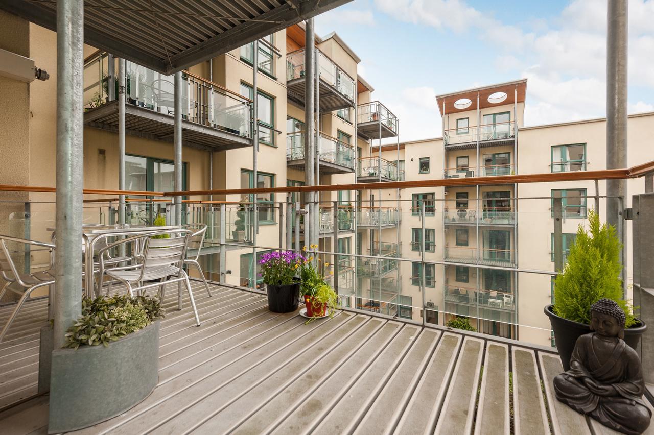The Holyrood Road Residence Edinburgh Cameră foto